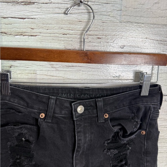 American Eagle Mom short black distressed size 6 - Picture 3 of 7